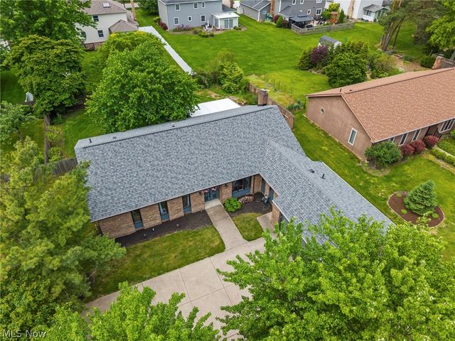 24707 Westwood, Westlake, OH 44145