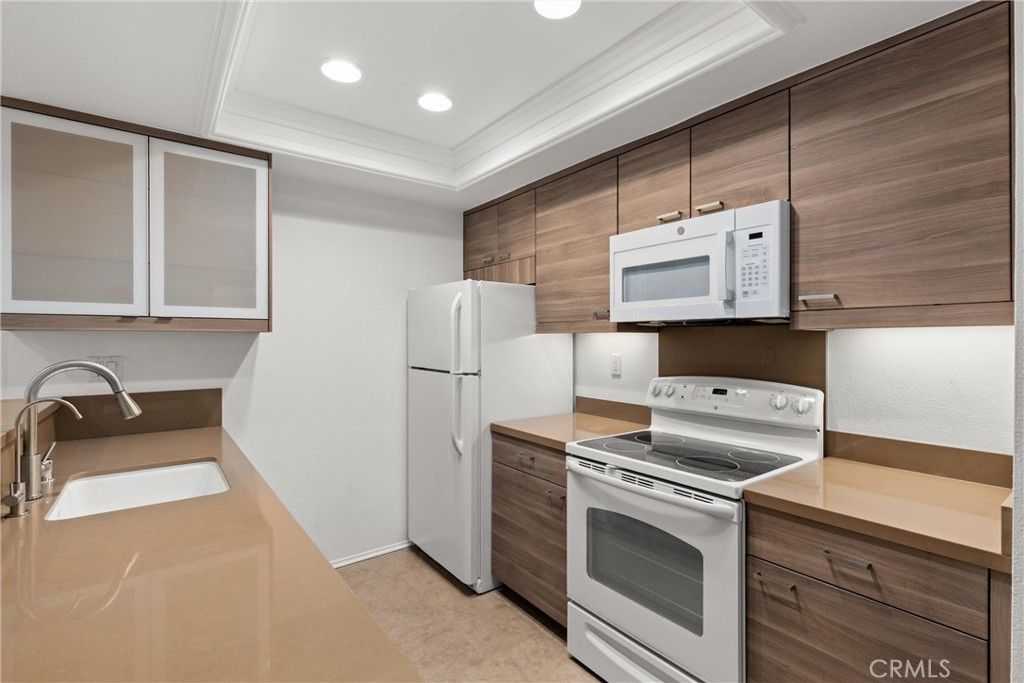 10737 San Diego Mission Road 106, San Diego, CA 92108 — photo 3