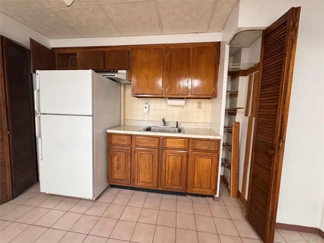 14749 28th Avenue, Flushing, NY 11354