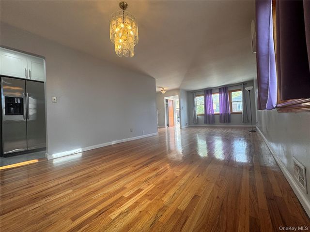 14749 28th Avenue, Flushing, NY 11354