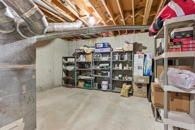 125 Savannah Estates Drive, Atlanta, GA 30350