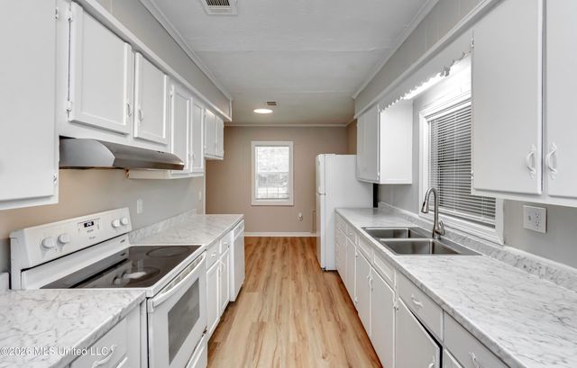 314 Hanging Moss Circle, Jackson, MS 39206