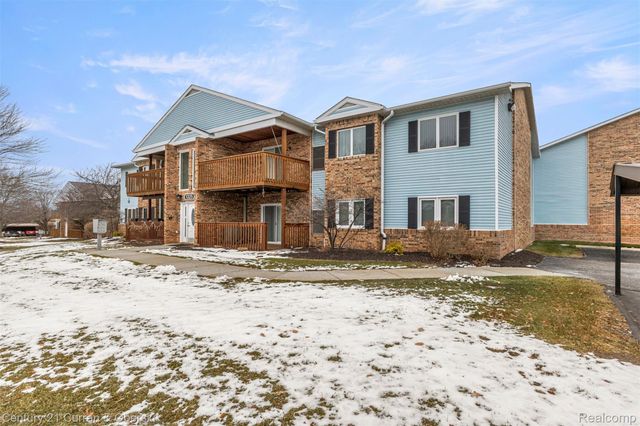 1325 Harbour Boulevard 88, Trenton, MI 48183