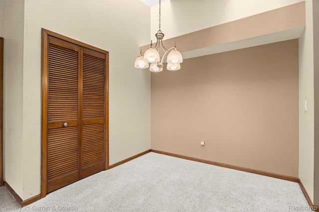 1325 Harbour Boulevard 88, Trenton, MI 48183