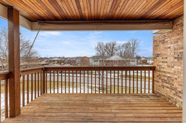 1325 Harbour Boulevard 88, Trenton, MI 48183