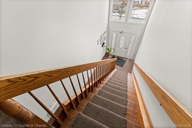 1325 Harbour Boulevard 88, Trenton, MI 48183