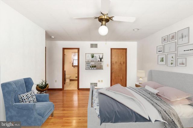 130 HOPKINS RD, New Egypt, NJ 08533