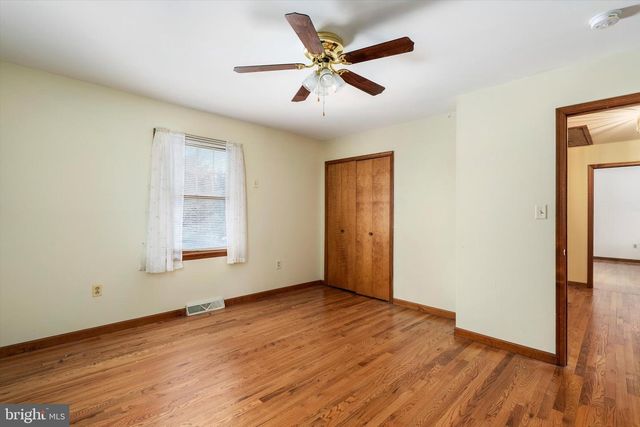 130 HOPKINS RD, New Egypt, NJ 08533