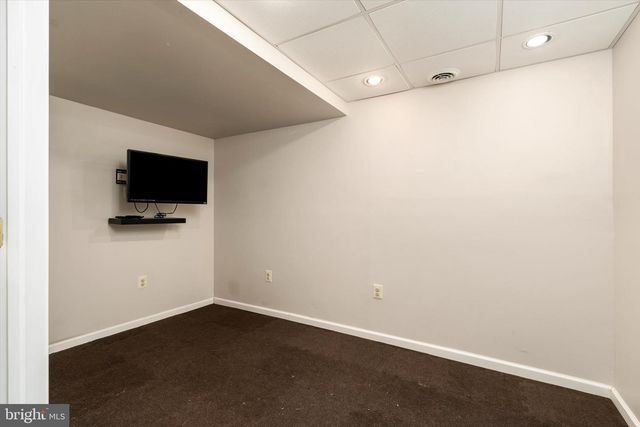 130 HOPKINS RD, New Egypt, NJ 08533