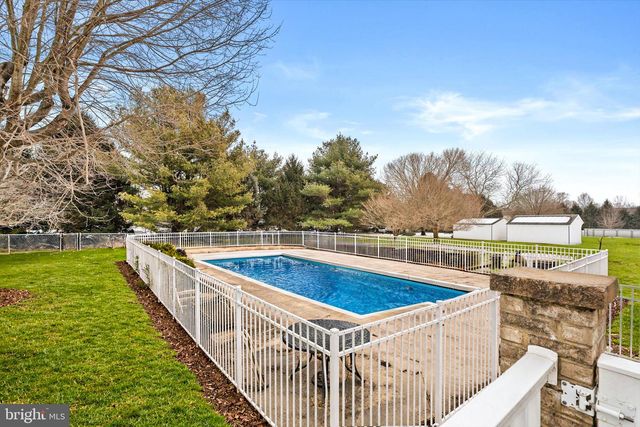 130 HOPKINS RD, New Egypt, NJ 08533