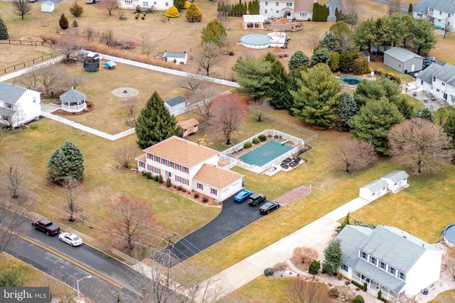 130 HOPKINS RD, New Egypt, NJ 08533