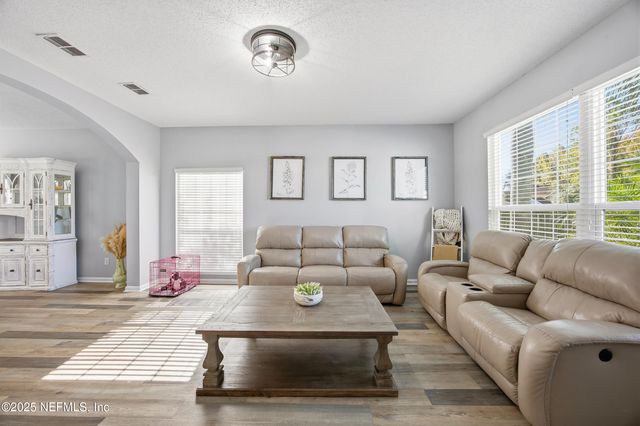 1441 LAUREL OAK Drive, Fleming Island, FL 32003