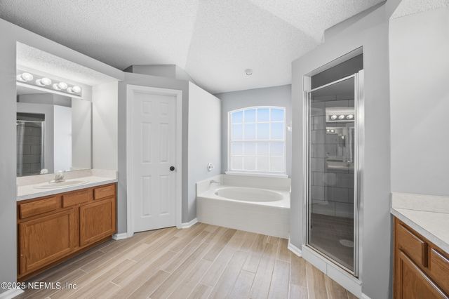 1441 LAUREL OAK Drive, Fleming Island, FL 32003