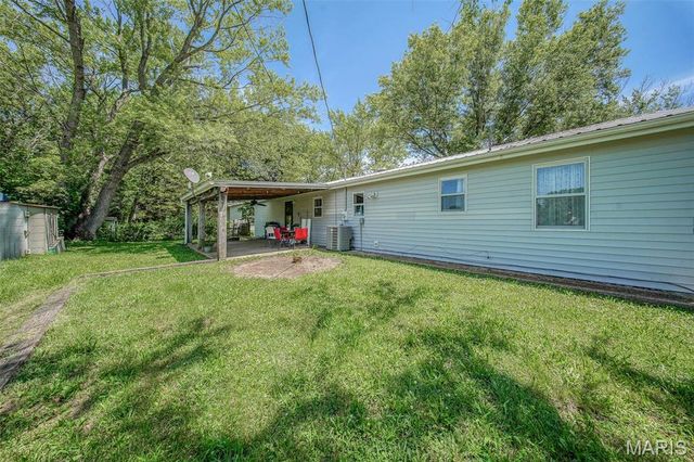532 Christine Street, St James, MO 65559