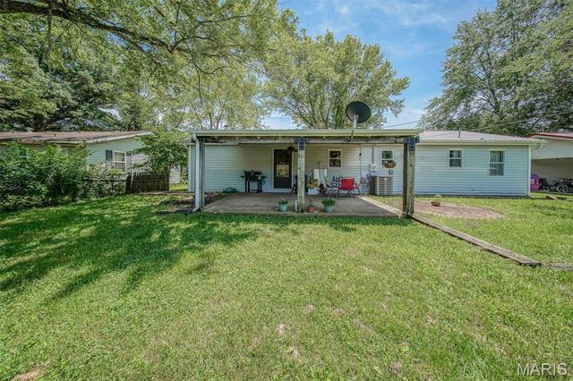 532 Christine Street, St James, MO 65559