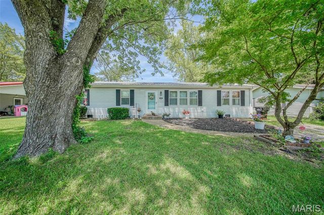 532 Christine Street, St James, MO 65559