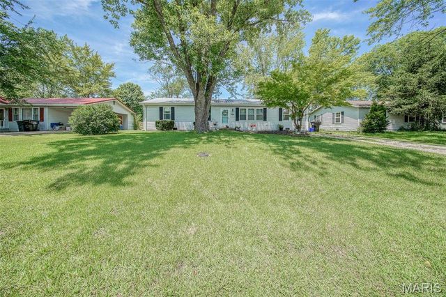 532 Christine Street, St James, MO 65559