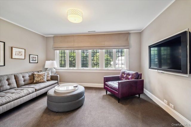 54 Inverness Road, Scarsdale, NY 10583