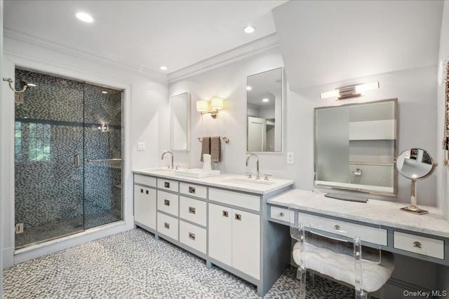 54 Inverness Road, Scarsdale, NY 10583