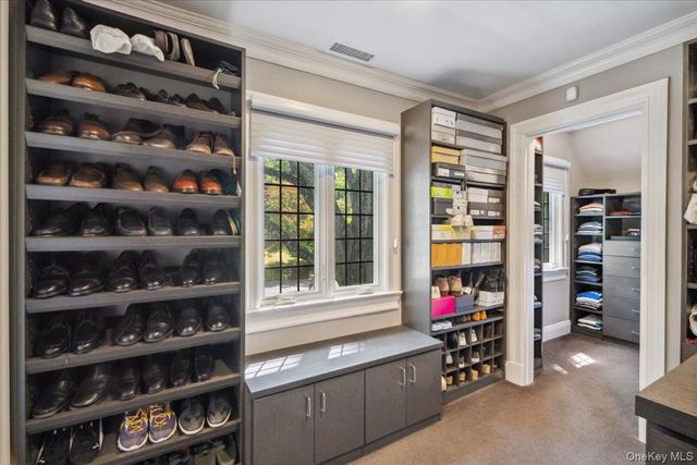 54 Inverness Road, Scarsdale, NY 10583