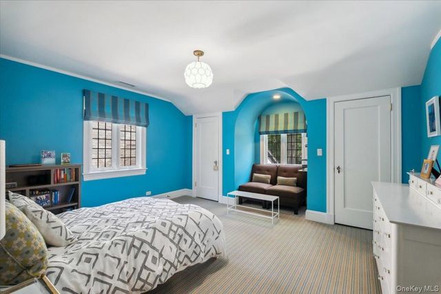 54 Inverness Road, Scarsdale, NY 10583