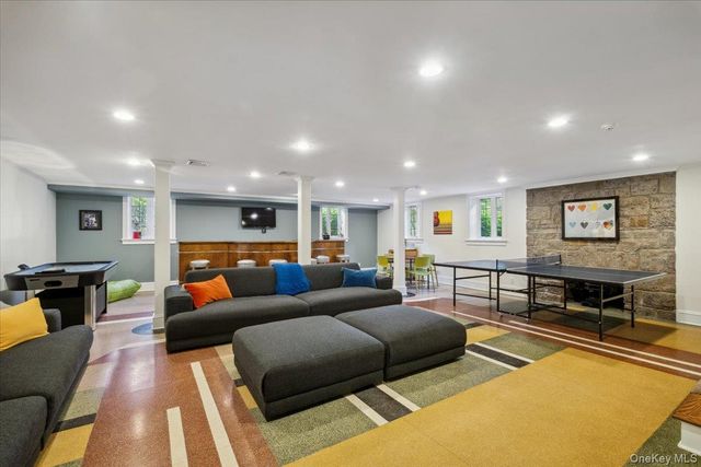 54 Inverness Road, Scarsdale, NY 10583