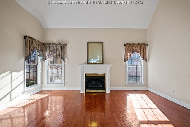 1050 St. Ives Drive, Hurricane, WV 25526