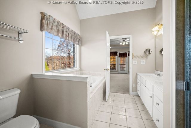 1050 St. Ives Drive, Hurricane, WV 25526