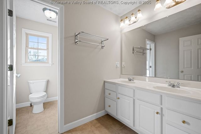 1050 St. Ives Drive, Hurricane, WV 25526