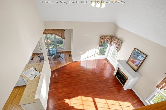 1050 St. Ives Drive, Hurricane, WV 25526