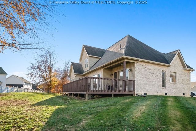 1050 St. Ives Drive, Hurricane, WV 25526