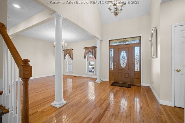 1050 St. Ives Drive, Hurricane, WV 25526