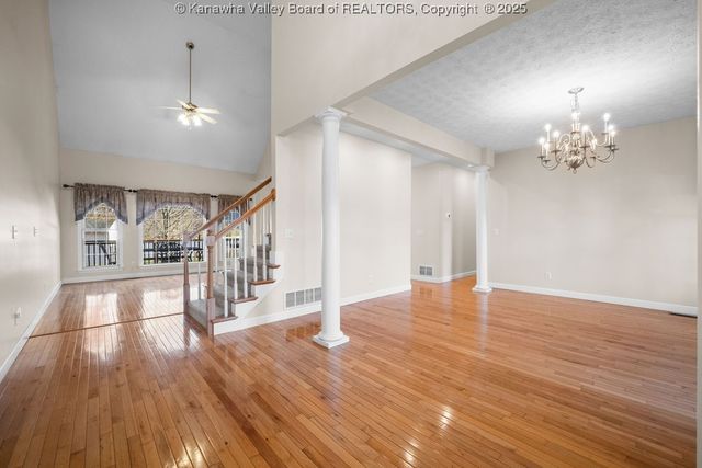 1050 St. Ives Drive, Hurricane, WV 25526