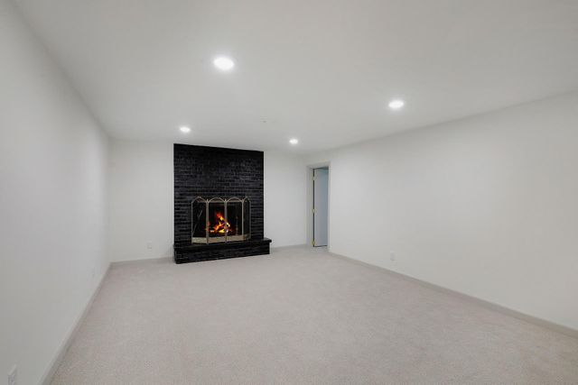 2911 Troseth Road, Roseville, MN 55113