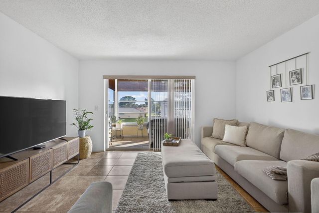 148 Lake Carol Drive, West Palm Beach, FL 33411