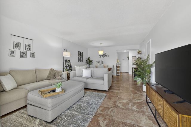 148 Lake Carol Drive, West Palm Beach, FL 33411