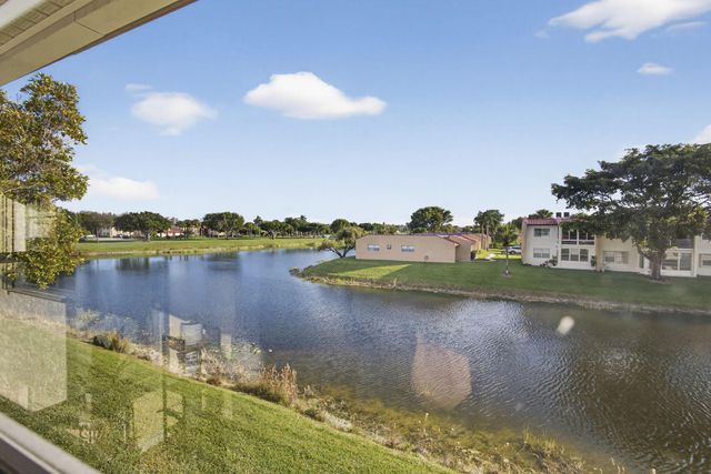 148 Lake Carol Drive, West Palm Beach, FL 33411