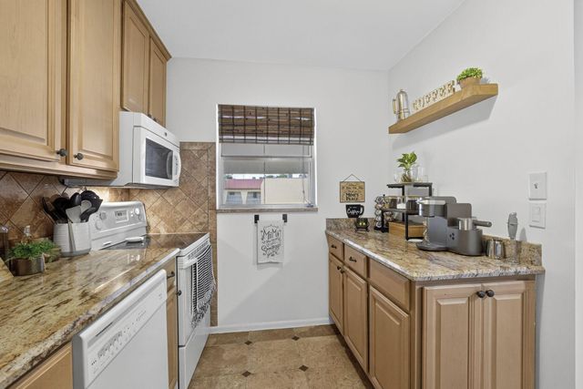 148 Lake Carol Drive, West Palm Beach, FL 33411