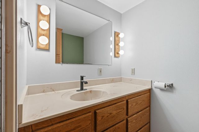 638 Orange Ave, Ripon, CA 95366
