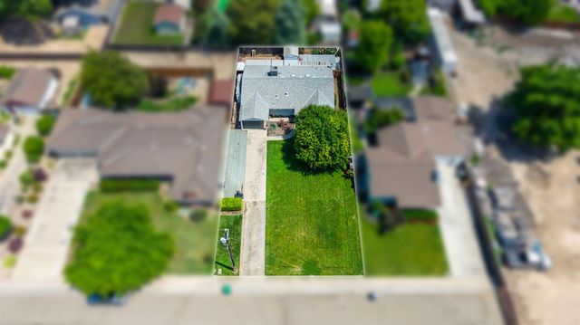 638 Orange Ave, Ripon, CA 95366