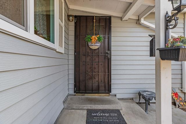 638 Orange Ave, Ripon, CA 95366