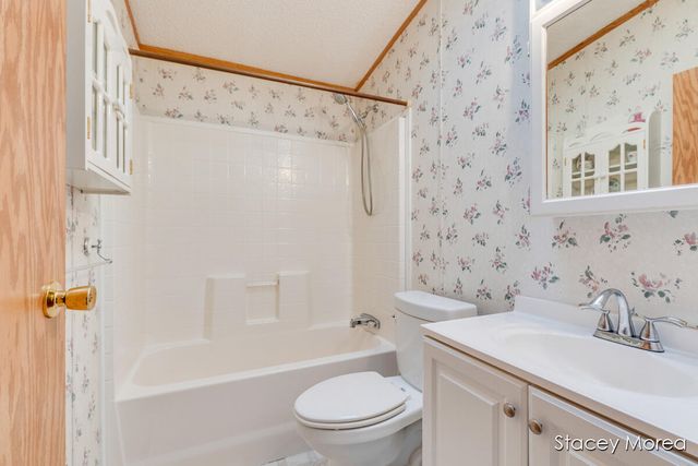 1675 W Willow Street, White Cloud, MI 49349