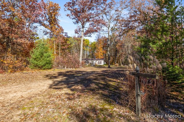 1675 W Willow Street, White Cloud, MI 49349
