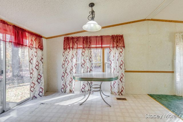 1675 W Willow Street, White Cloud, MI 49349