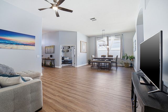 7272 Demedici Circle, Delray Beach, FL 33446