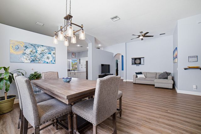 7272 Demedici Circle, Delray Beach, FL 33446