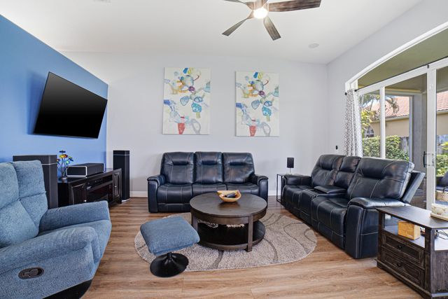 7272 Demedici Circle, Delray Beach, FL 33446