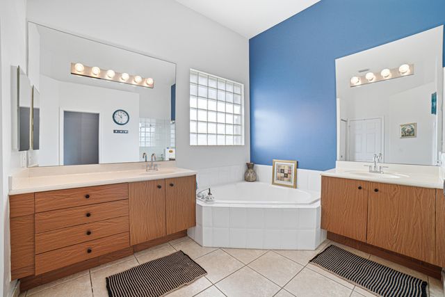 7272 Demedici Circle, Delray Beach, FL 33446
