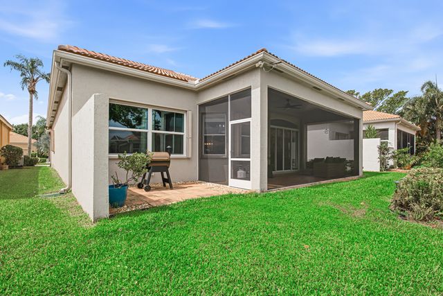 7272 Demedici Circle, Delray Beach, FL 33446