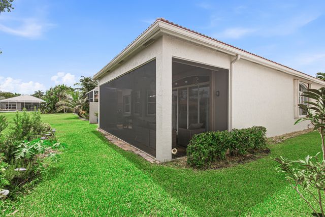 7272 Demedici Circle, Delray Beach, FL 33446
